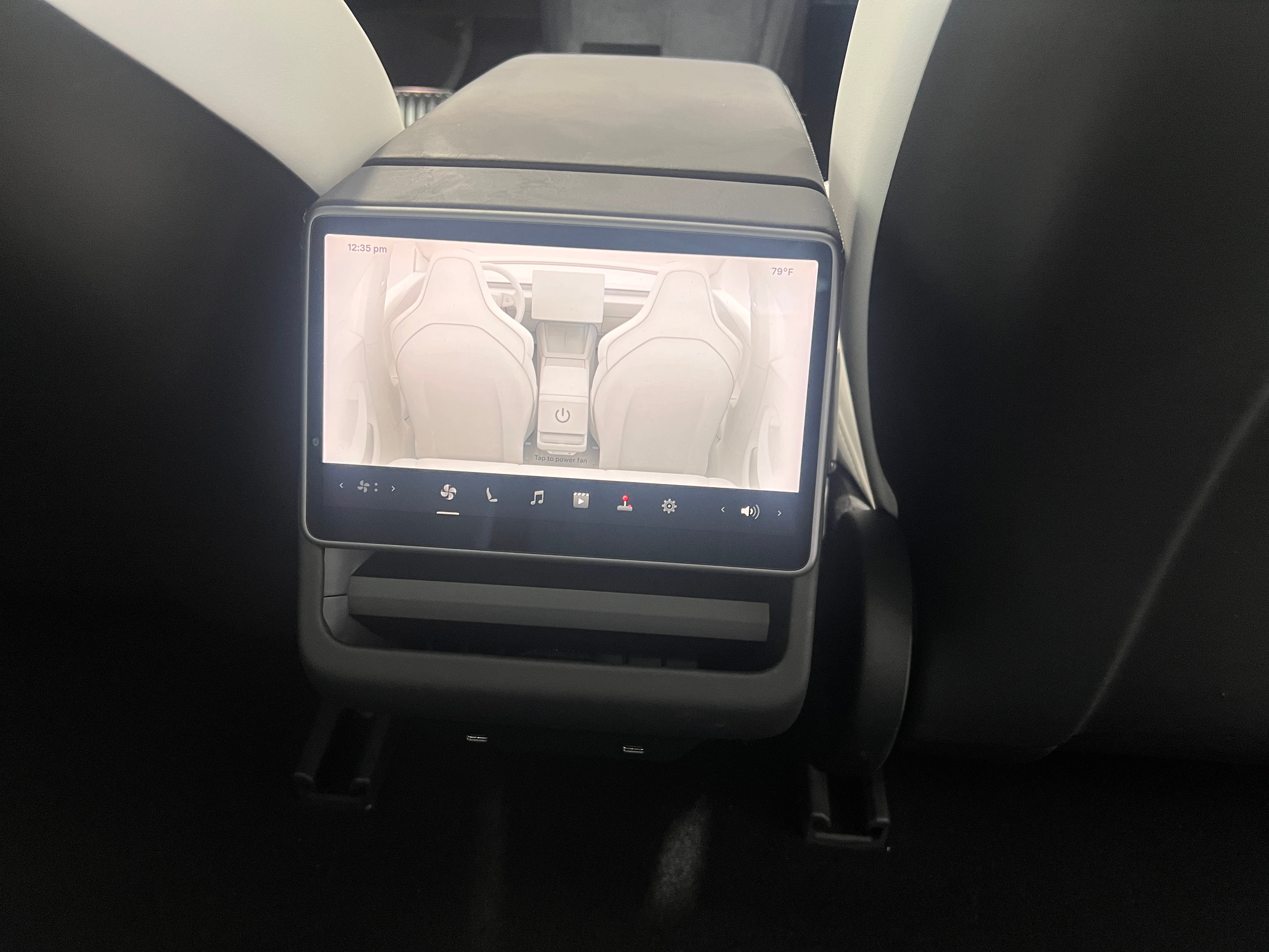 tesla model 3 2024 5YJ3E1ET3RF810227 image